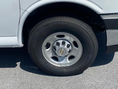 2025 Chevrolet Express Cutaway 3500 Base