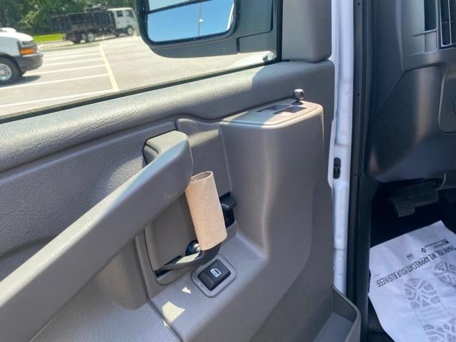 2025 Chevrolet Express Cutaway 3500 Base