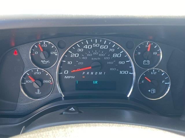 2025 Chevrolet Express Cutaway 3500 Base