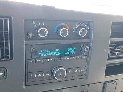 2025 Chevrolet Express Cutaway 3500 Base