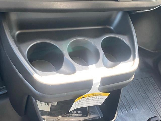 2025 Chevrolet Express Cutaway 3500 Base