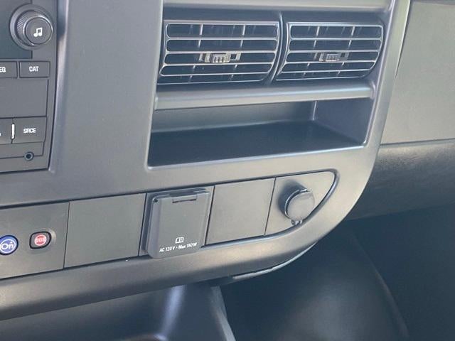 2025 Chevrolet Express Cutaway 3500 Base