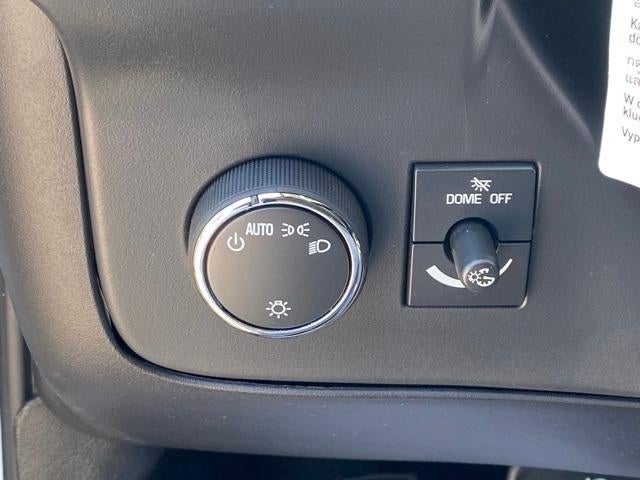 2025 Chevrolet Express Cutaway 3500 Base