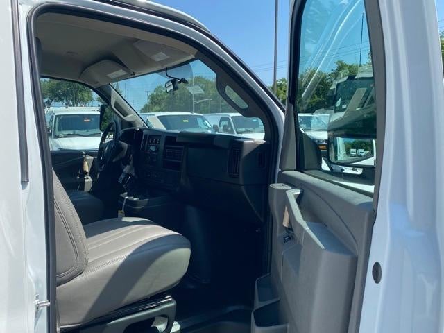 2025 Chevrolet Express Cutaway 3500 Base