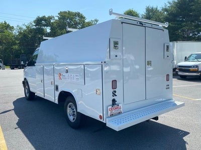 2025 Chevrolet Express Cutaway 3500 Base