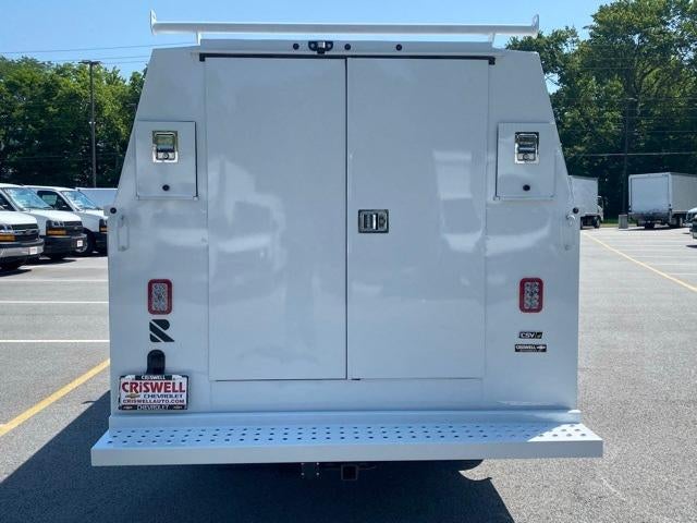 2025 Chevrolet Express Cutaway 3500 Base