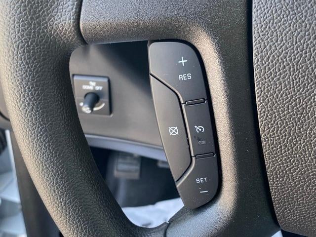 2025 Chevrolet Express Cutaway 3500 Base