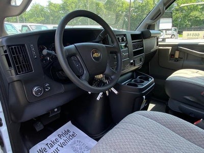 2025 Chevrolet Express Cutaway 3500 Base