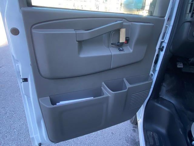 2025 Chevrolet Express Cutaway 3500 Base