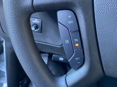 2025 Chevrolet Express Cutaway 3500 Base