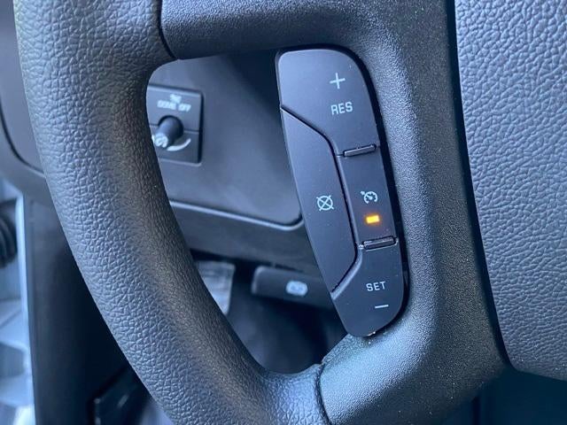 2025 Chevrolet Express Cutaway 3500 Base