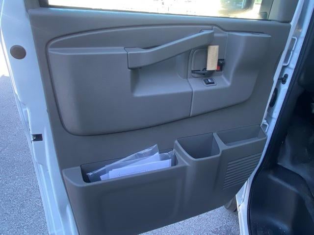 2025 Chevrolet Express Cutaway 3500 Base