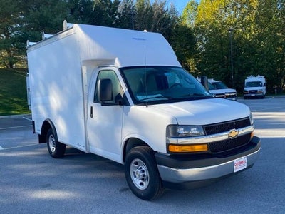 2025 Chevrolet Express Cutaway 3500 Base