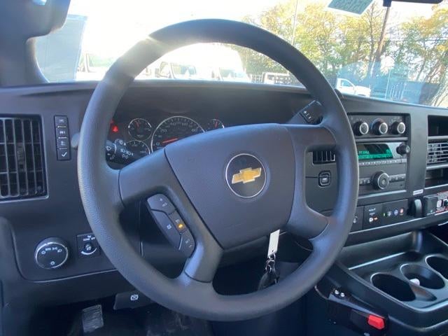 2025 Chevrolet Express Cutaway 3500 Base