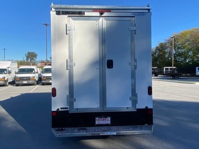 2025 Chevrolet Express Cutaway 3500 Base