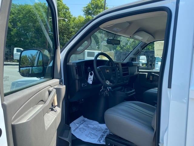 2025 Chevrolet Express Cutaway 3500 Base