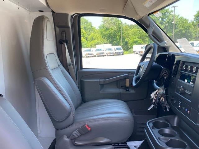 2025 Chevrolet Express Cutaway 3500 Base