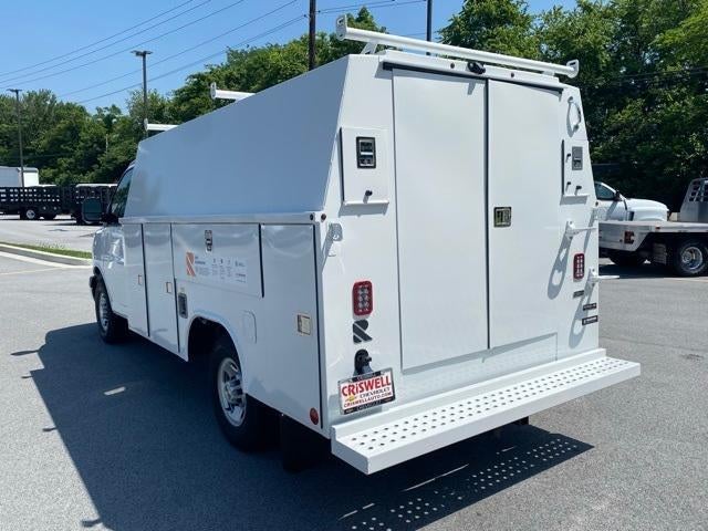 2025 Chevrolet Express Cutaway 3500 Base