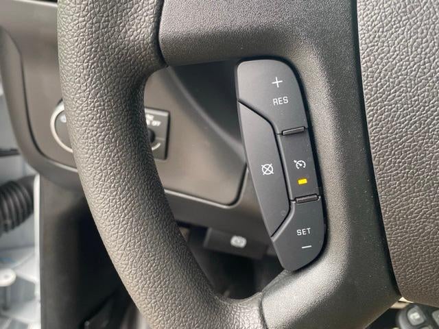 2025 Chevrolet Express Cutaway 3500 Base