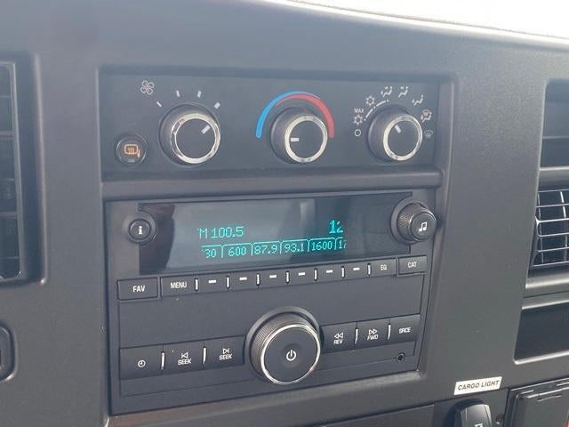 2025 Chevrolet Express Cutaway 3500 Base