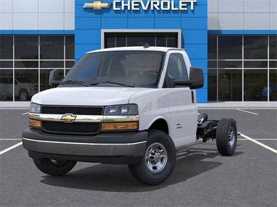 2025 Chevrolet Express Cutaway 3500 Base