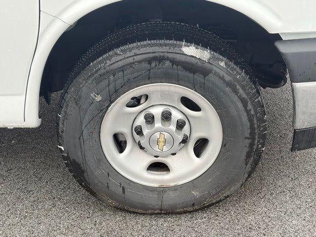 2025 Chevrolet Express Cutaway 3500 Base