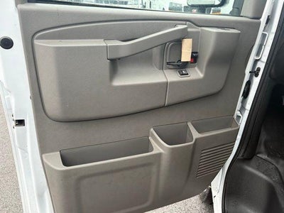 2025 Chevrolet Express Cutaway 3500 Base