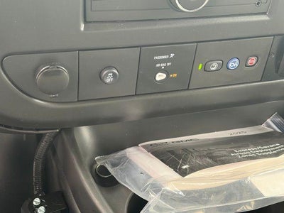 2025 Chevrolet Express Cutaway 3500 Base