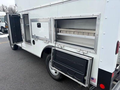 2025 Chevrolet Express Cutaway 3500 Base