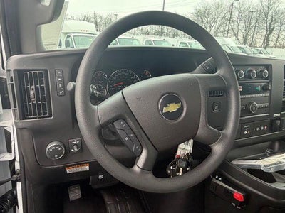 2025 Chevrolet Express Cutaway 3500 Base