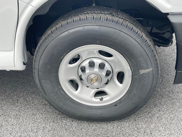 2025 Chevrolet Express Cargo 2500 Base