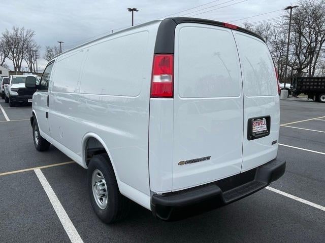 2025 Chevrolet Express Cargo 2500 Base