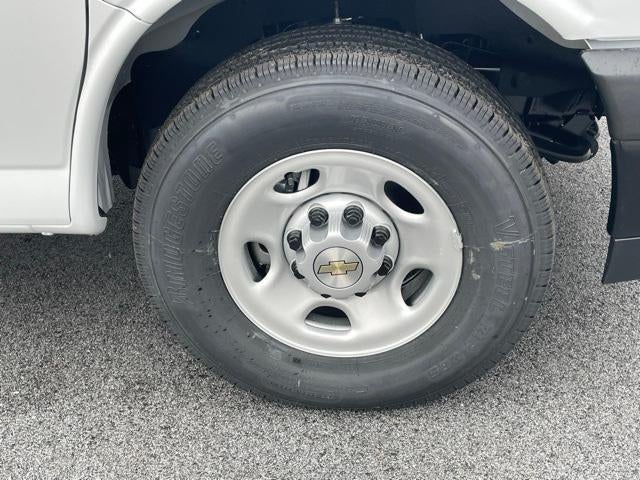2025 Chevrolet Express Cargo 2500 Base
