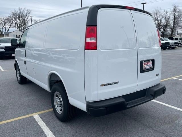 2025 Chevrolet Express Cargo 2500 Base