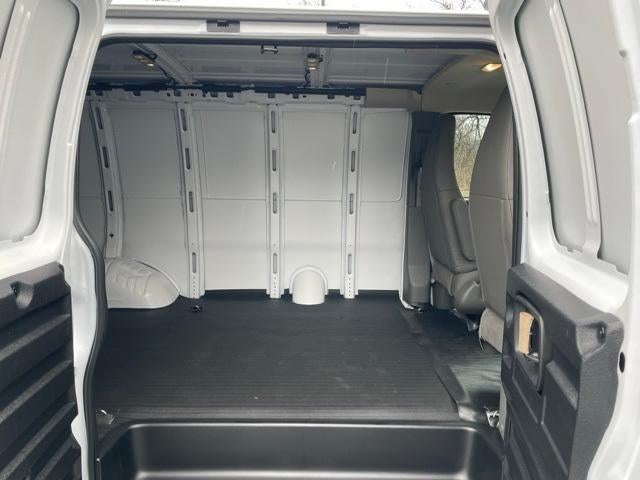 2025 Chevrolet Express Cargo 2500 Base