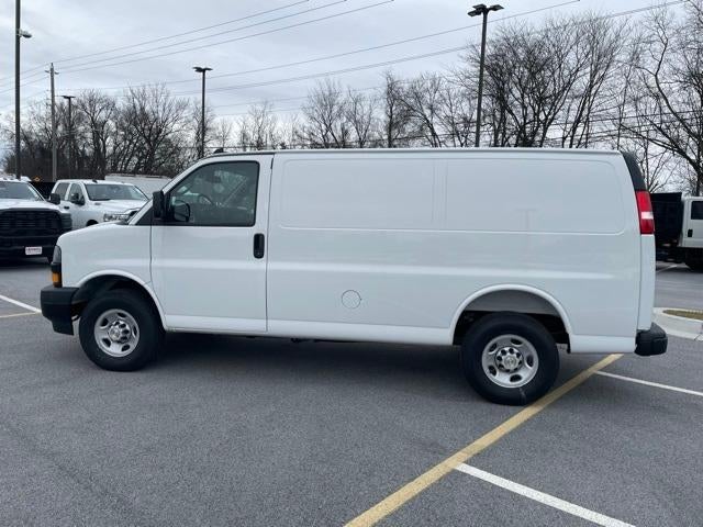 2025 Chevrolet Express Cargo 2500 Base
