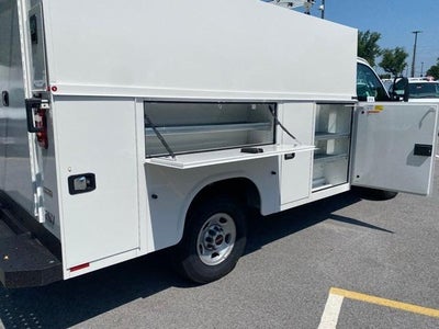 2024 GMC Savana Cutaway 3500 Base