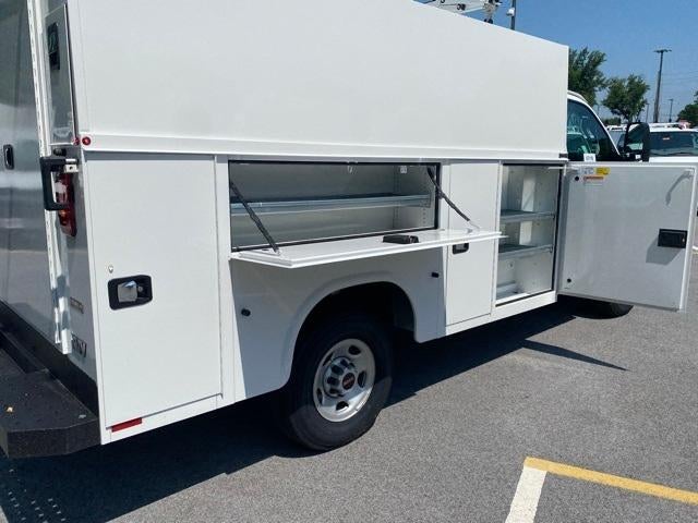 2024 GMC Savana Cutaway 3500 Base