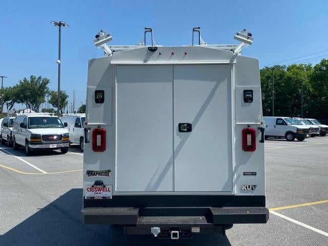 2024 GMC Savana Cutaway 3500 Base