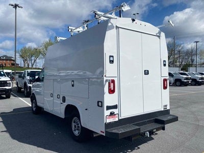 2024 GMC Savana Cutaway 3500 Base