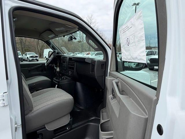 2026 GMC Savana Cargo Base