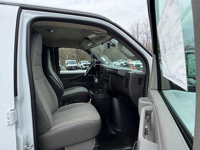 2026 GMC Savana Cargo Base