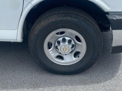 2025 Chevrolet Express Cutaway 3500 Base