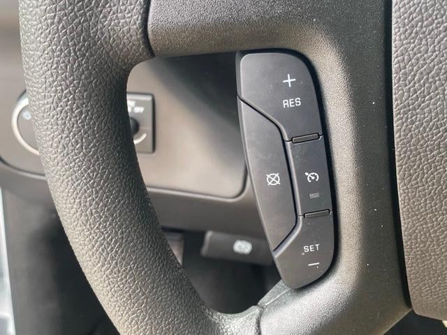 2025 Chevrolet Express Cutaway 3500 Base