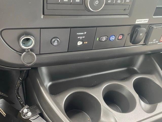 2025 Chevrolet Express Cutaway 3500 Base