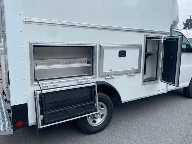 2025 Chevrolet Express Cutaway 3500 Base