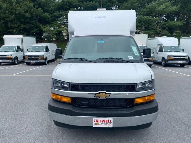 2025 Chevrolet Express Cutaway 3500 Base