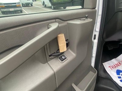 2025 Chevrolet Express Cutaway 3500 Base
