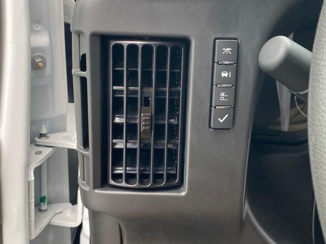 2025 Chevrolet Express Cutaway 3500 Base