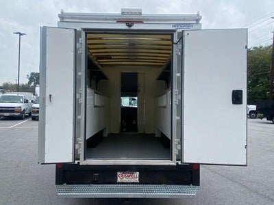 2025 Chevrolet Express Cutaway 3500 Base